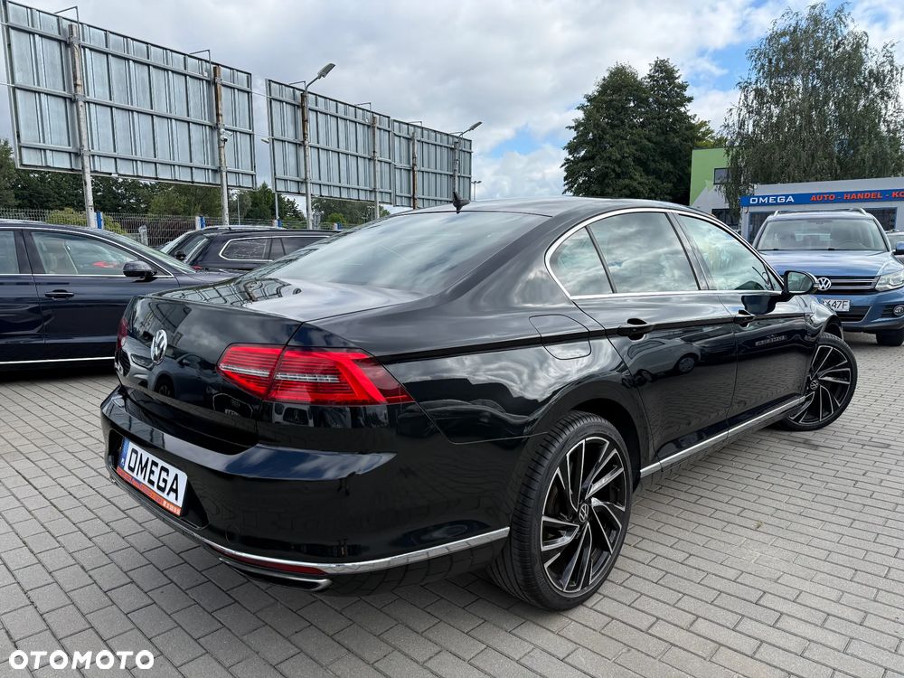 Volkswagen Passat - 2