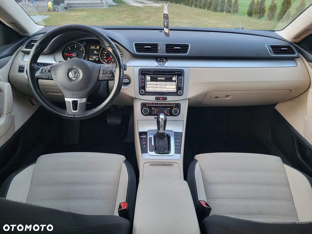 Volkswagen Passat CC 2.0 TDI DPF BMT DSG - 11