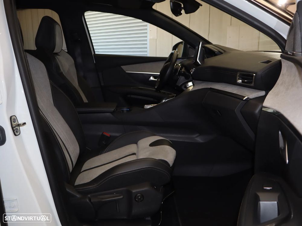 Peugeot 3008 1.6 Hybrid GT Pack e-EAT8 - 19