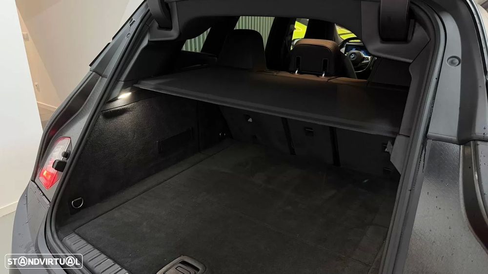 BMW iX xDrive 50 Pack Desportivo - 16