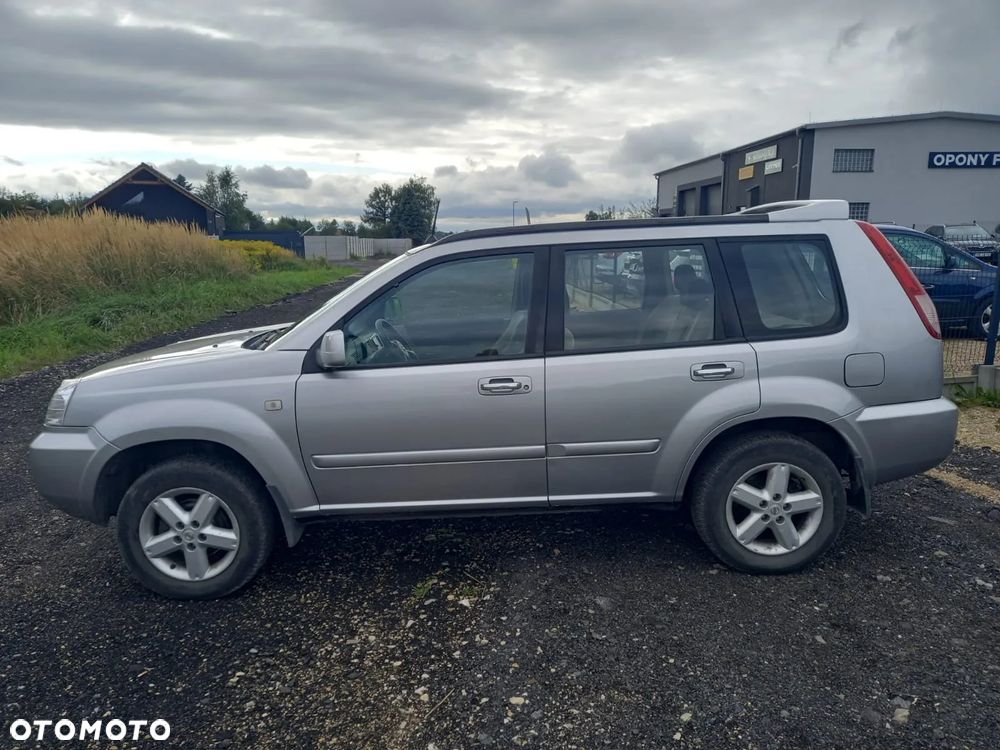 Nissan X-Trail 2.0 4x4 Comfort - 12