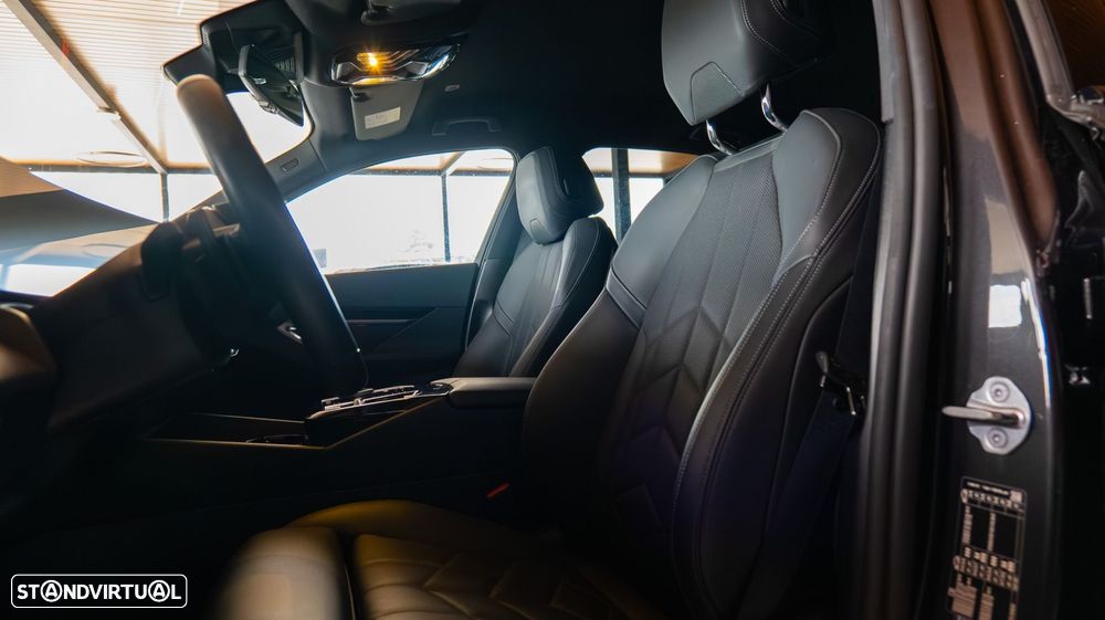 BMW 520 d Pack Desportivo M - 29