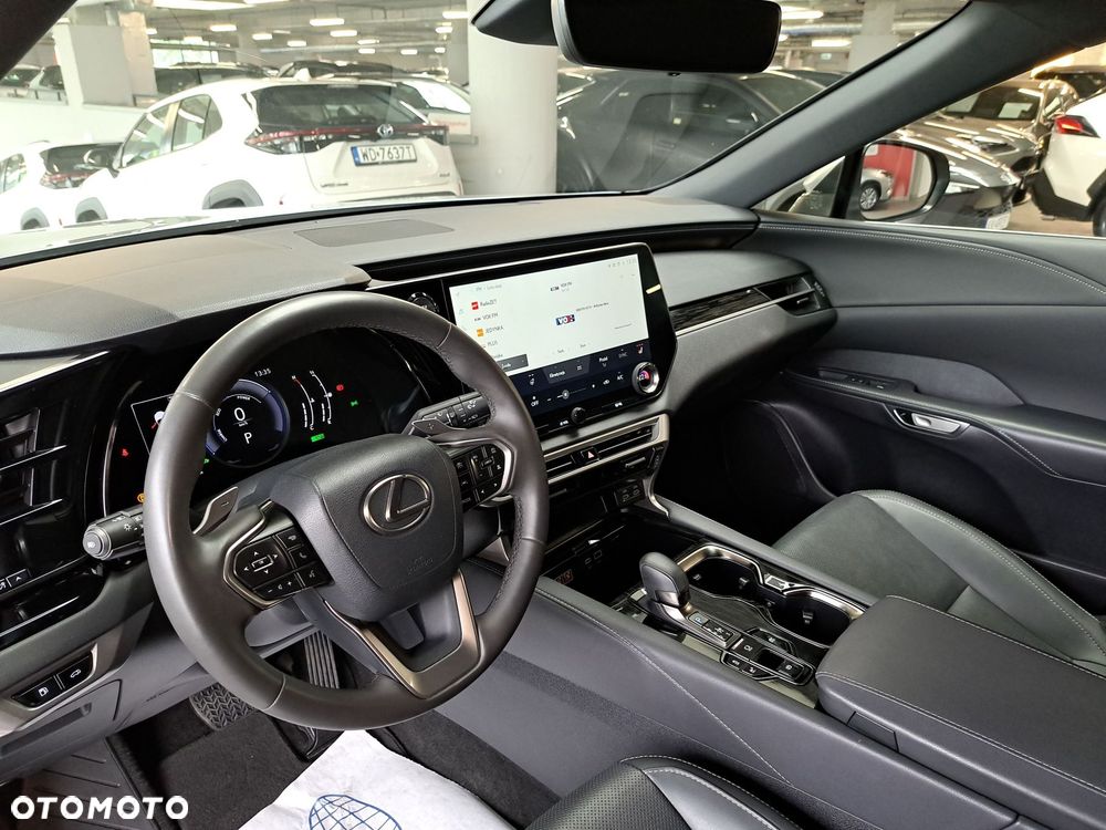 Lexus RX - 30