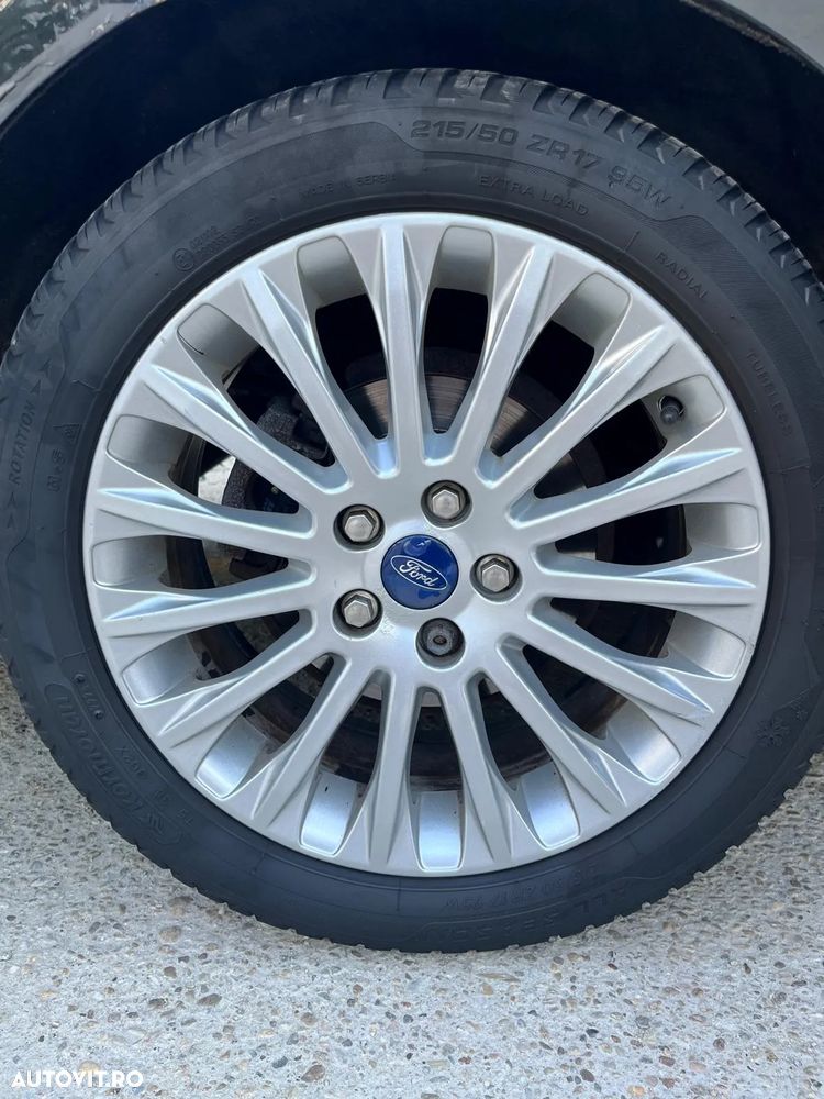 Ford Focus 2.0 TDCI DPF Powershift Titanium - 19