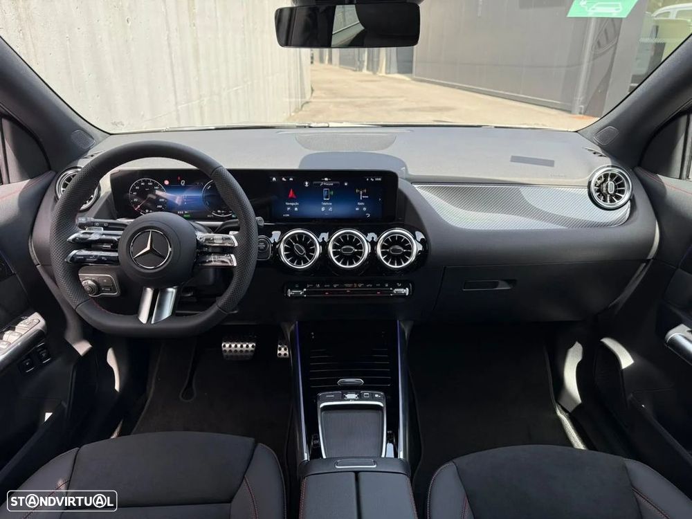 Mercedes-Benz GLA 250 e AMG Line - 12