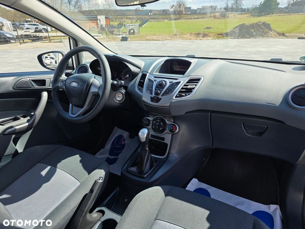 Ford Fiesta 1.25 Trend Edition - 24