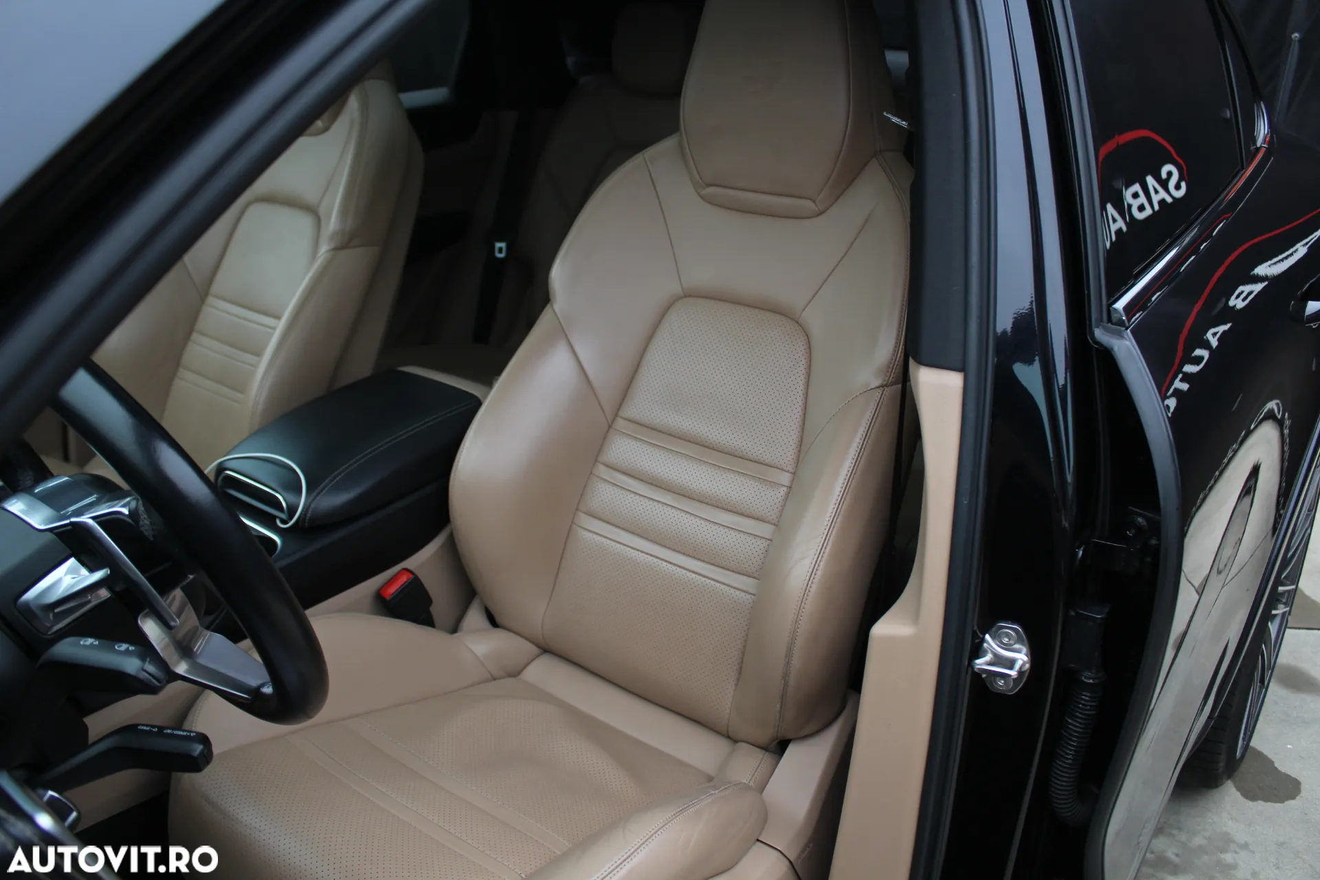 Porsche Cayenne Coupe Standard - 10