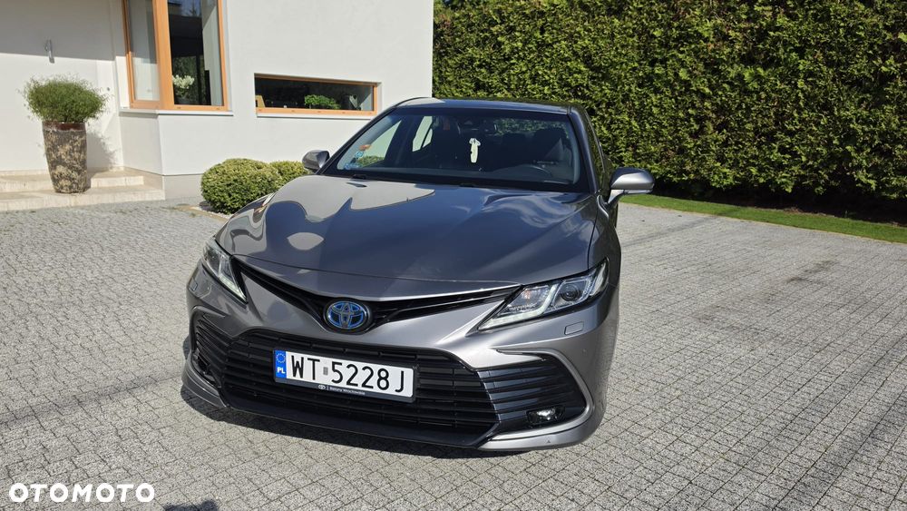 Toyota Camry 2.5 Hybrid Comfort CVT - 1