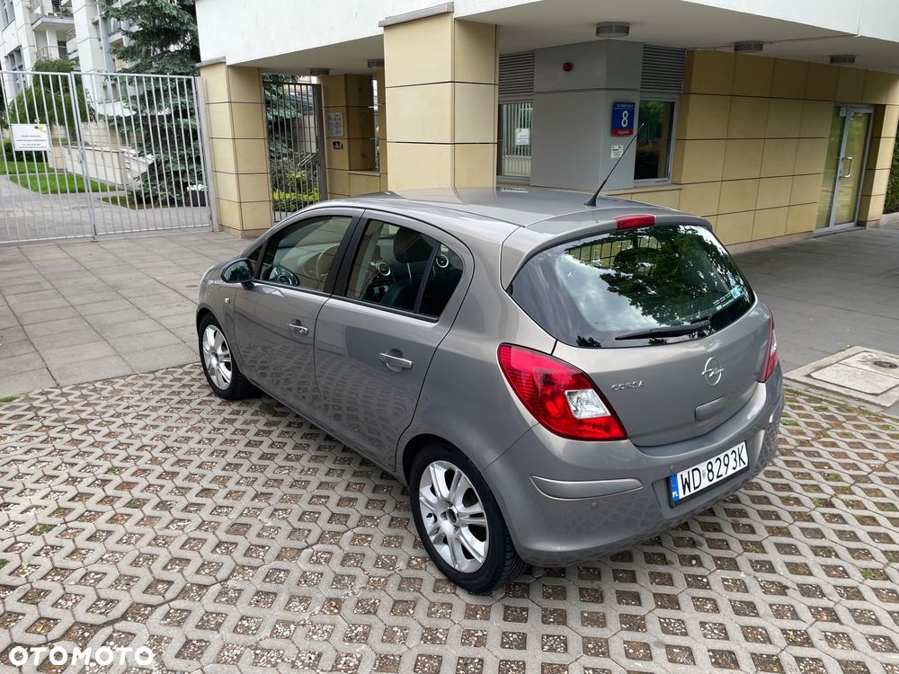Opel Corsa - 8