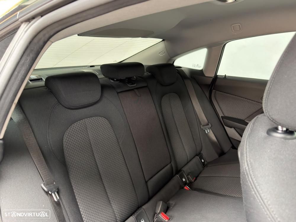 BMW 216 Gran Coupé d Aut. Advantage - 19