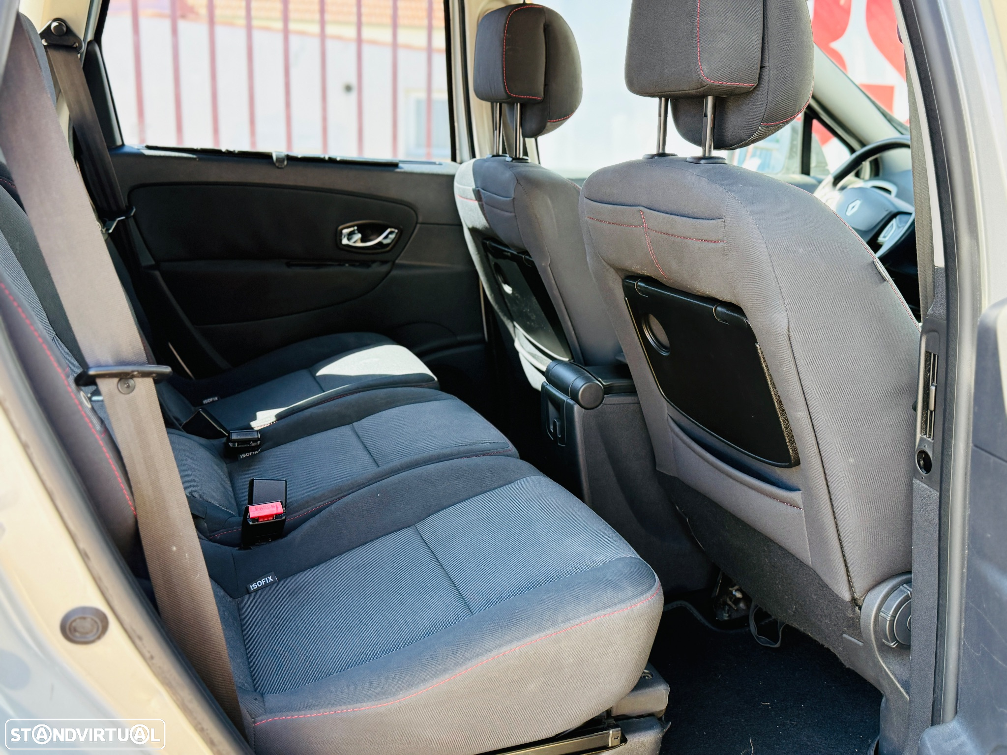 Renault Scénic 1.5 dCi Dynamique S - 16
