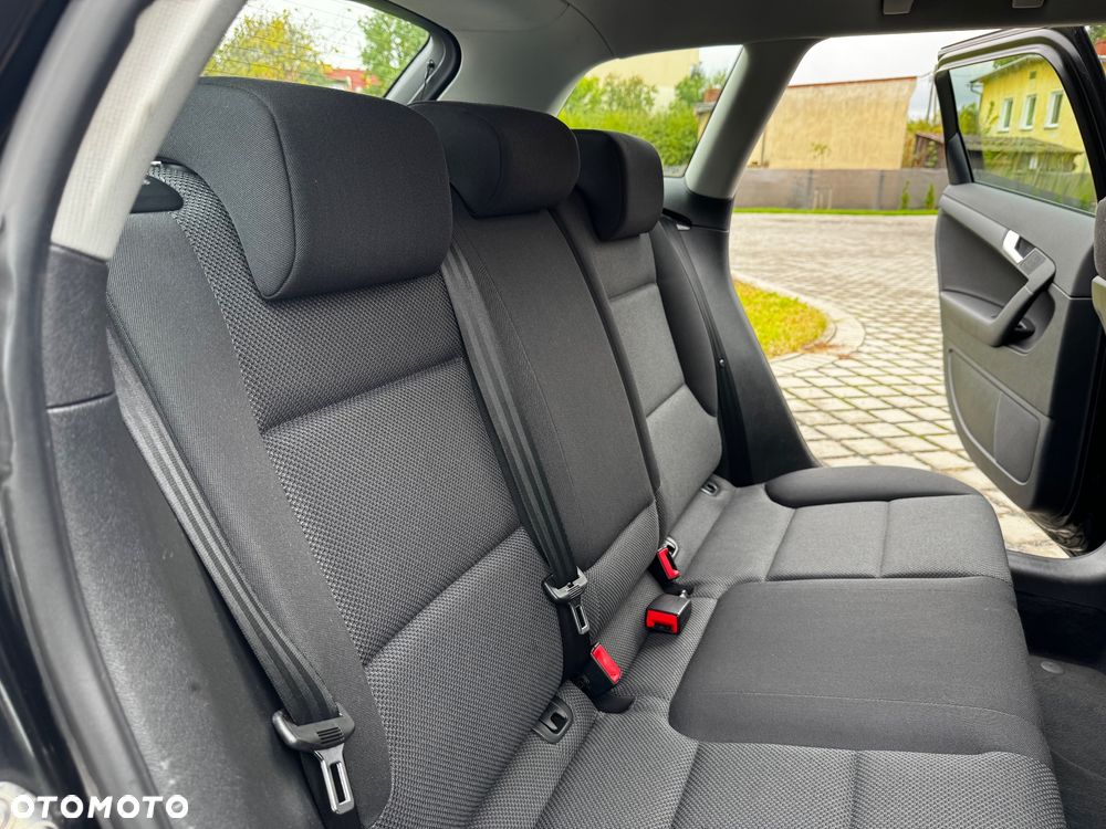 Audi A3 Sportback 1.8 TFSI Ambiente - 21