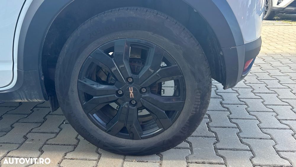 Dacia Sandero Stepway TCe 90 MT6 Essential - 16