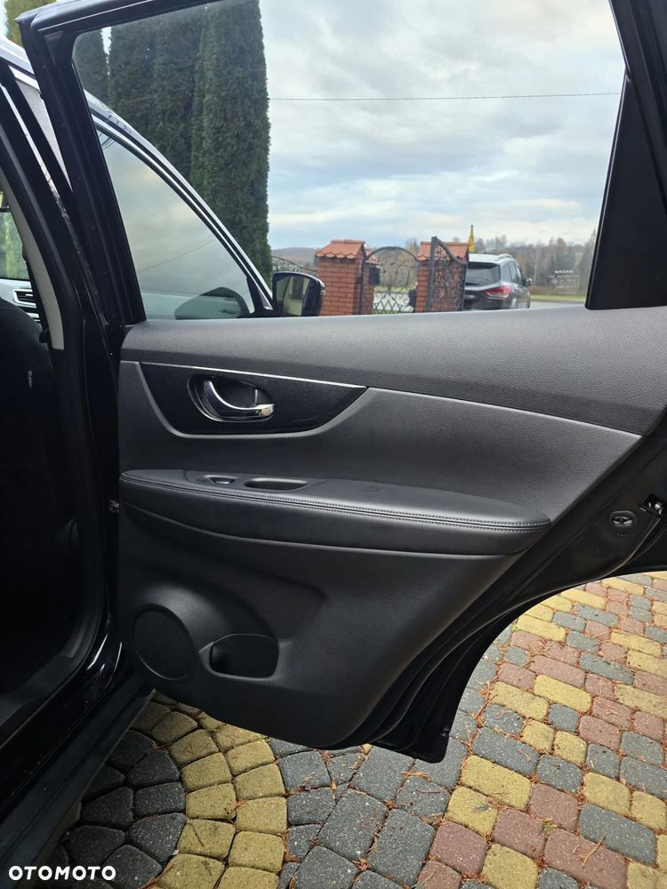 Nissan X-Trail 1.6 DCi N-Connecta 4WD - 21