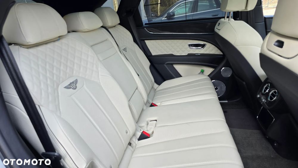 Bentley Bentayga S - 16