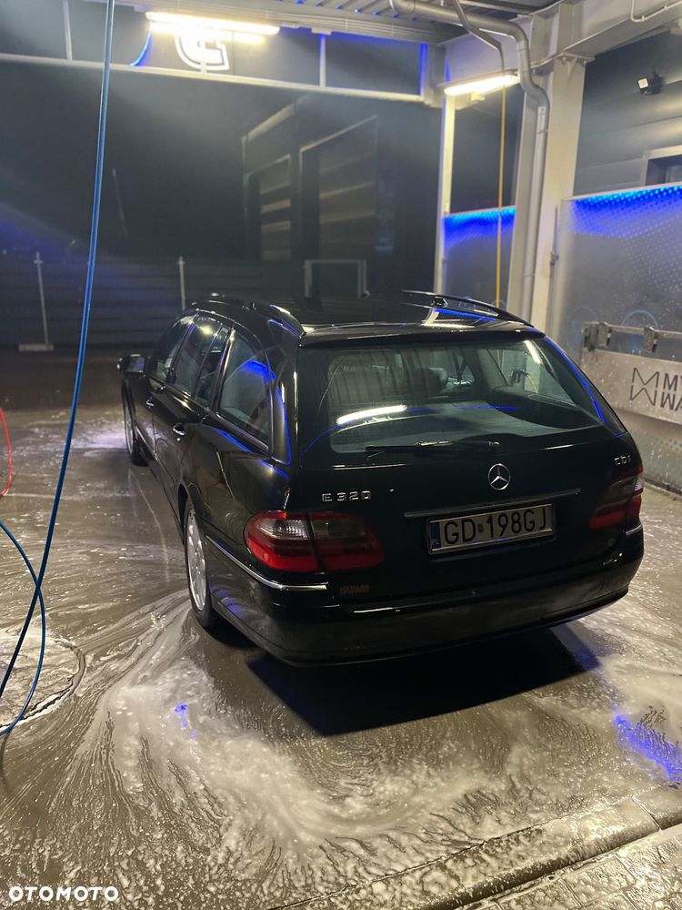 Mercedes-Benz Klasa E 320 CDI T Avantgarde - 7