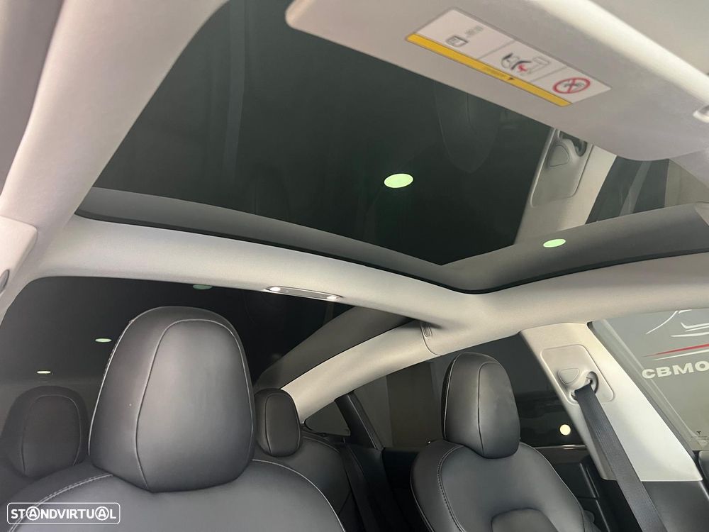 Tesla Model 3 Performance Dual Motor AWD - 28
