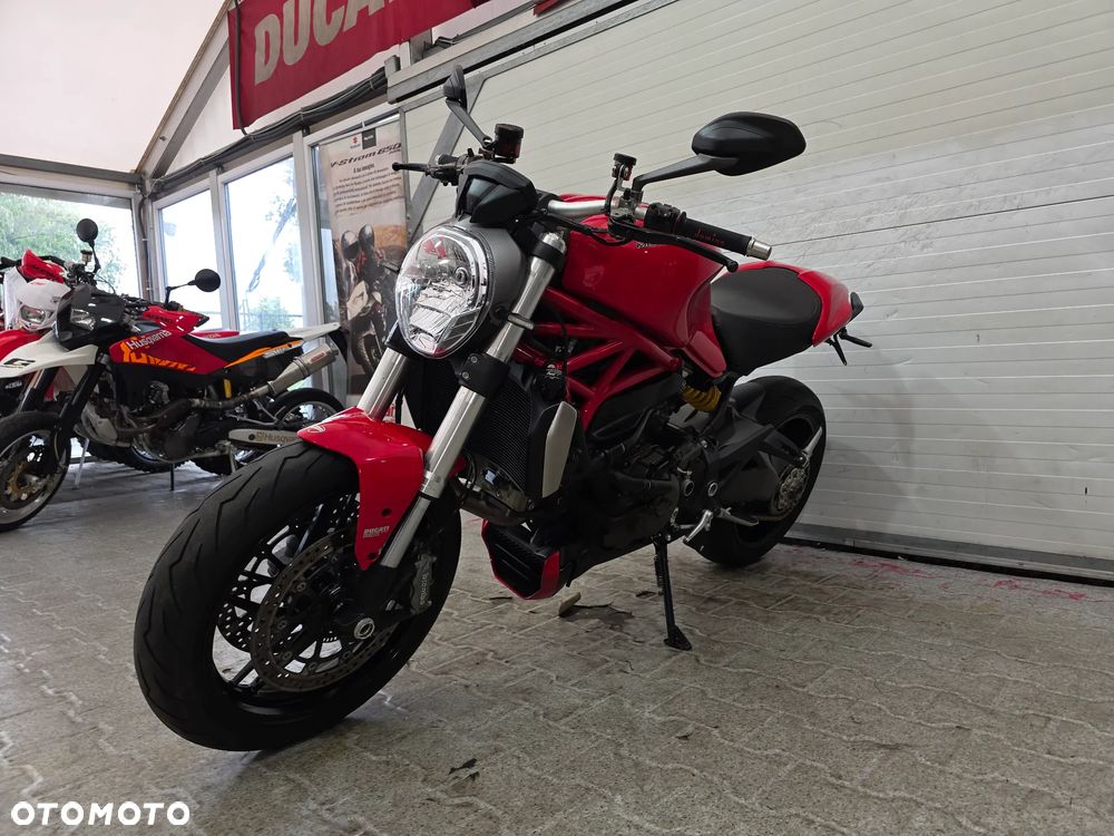 Ducati Monster - 8