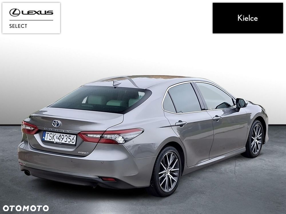 Toyota Camry 2.5 Hybrid Executive CVT - 6