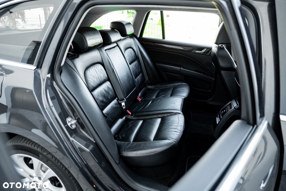 Skoda Superb 2.0 TDI Comfort DSG - 21