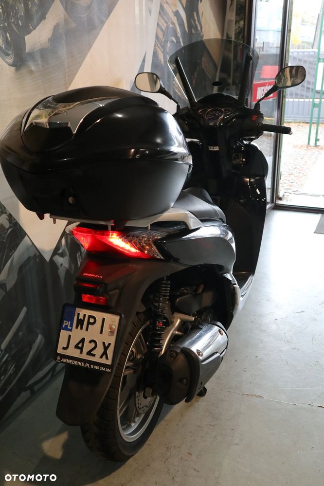 Honda SH - 21