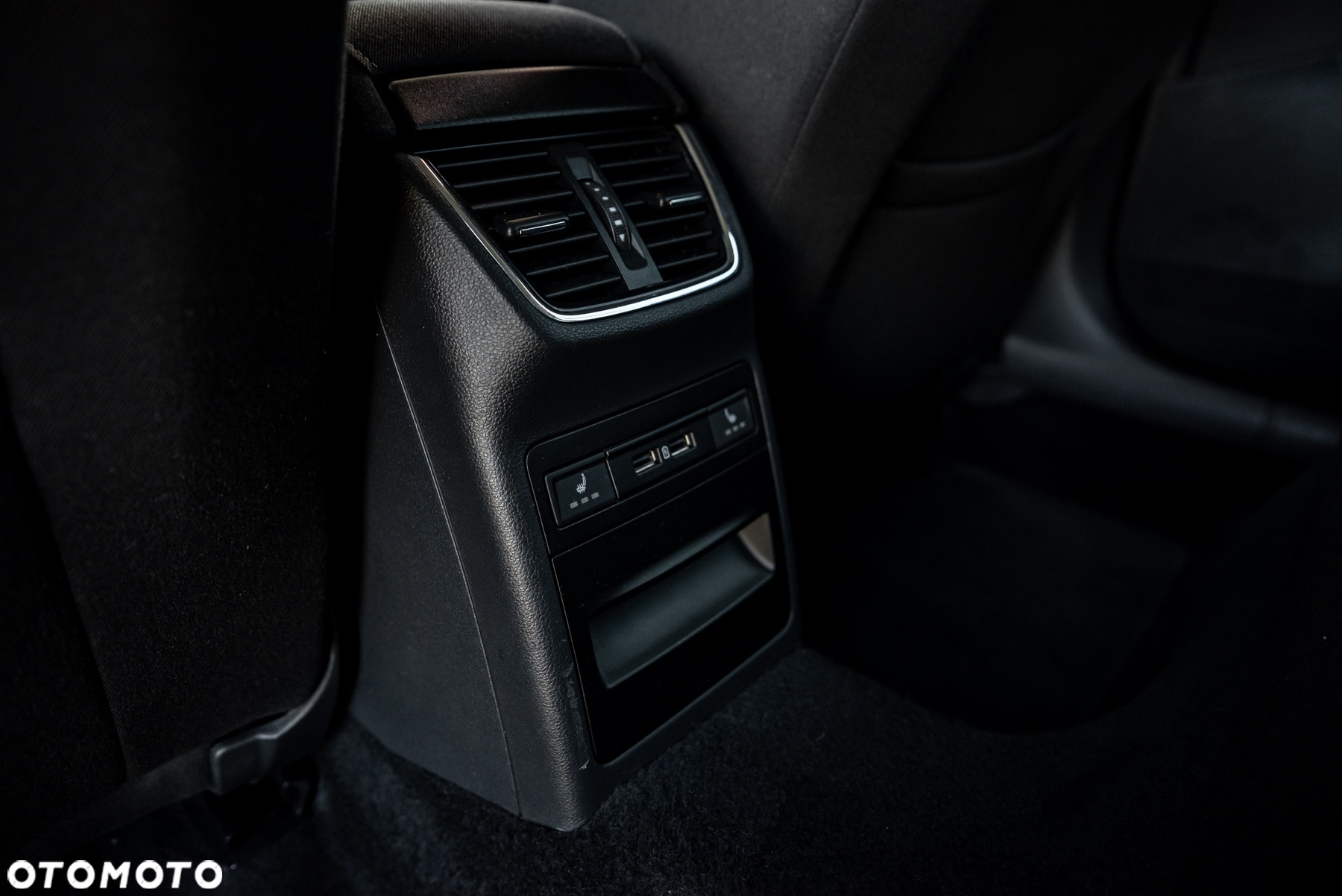 Skoda Octavia 2.0 TSI 4x4 Style DSG - 21
