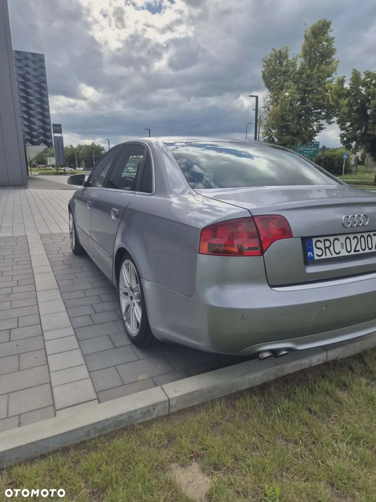 Audi A4 Limousine 2.0 TDI DPF - 7