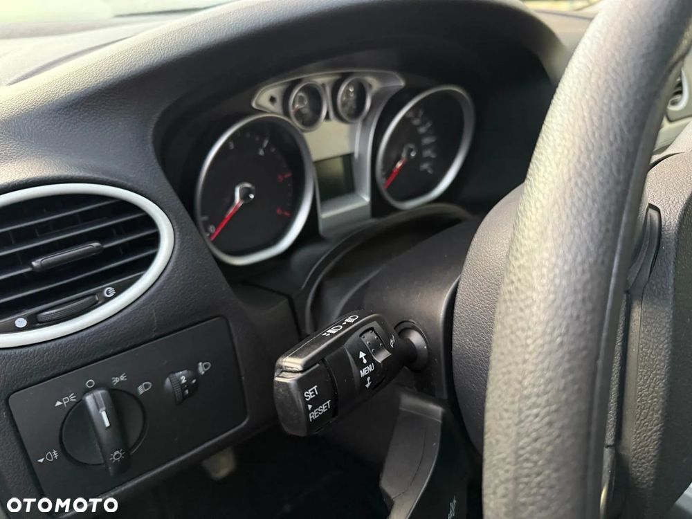 Ford Focus 1.8 TDCi Amber X - 6