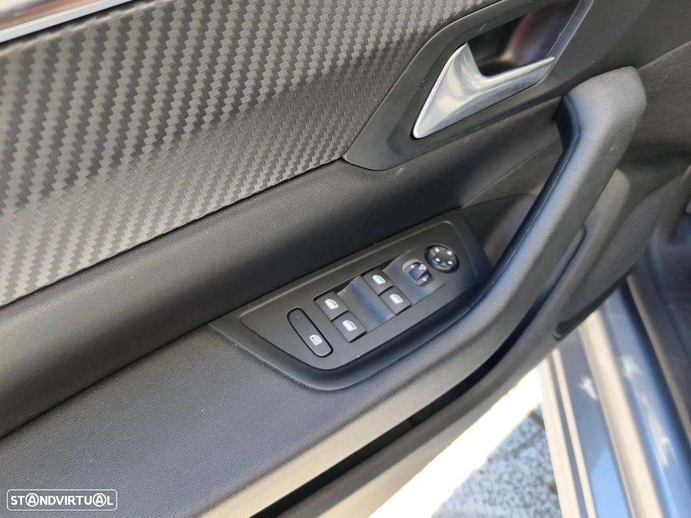 Peugeot 508 SW 1.6 Hybrid Allure Pack e-EAT8 - 19