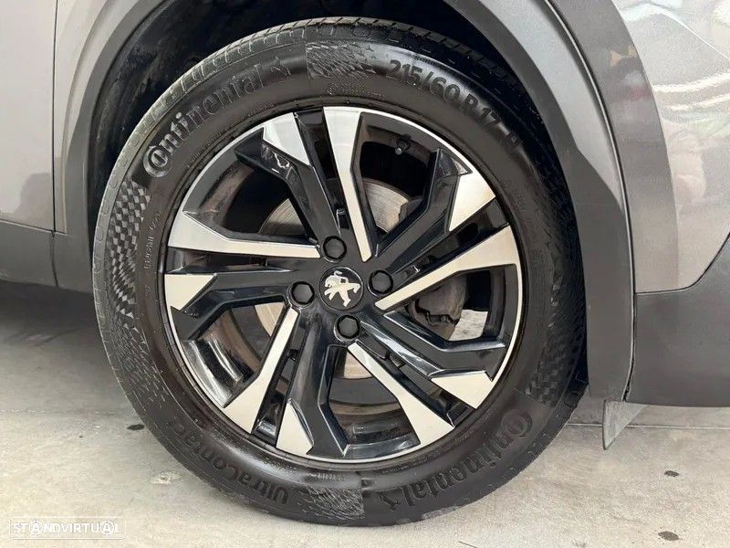 Peugeot 2008 1.5 BlueHDi Allure EAT8 - 33