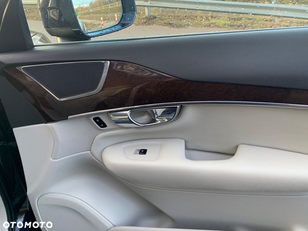 Volvo XC 90 T6 AWD Momentum 7os - 20