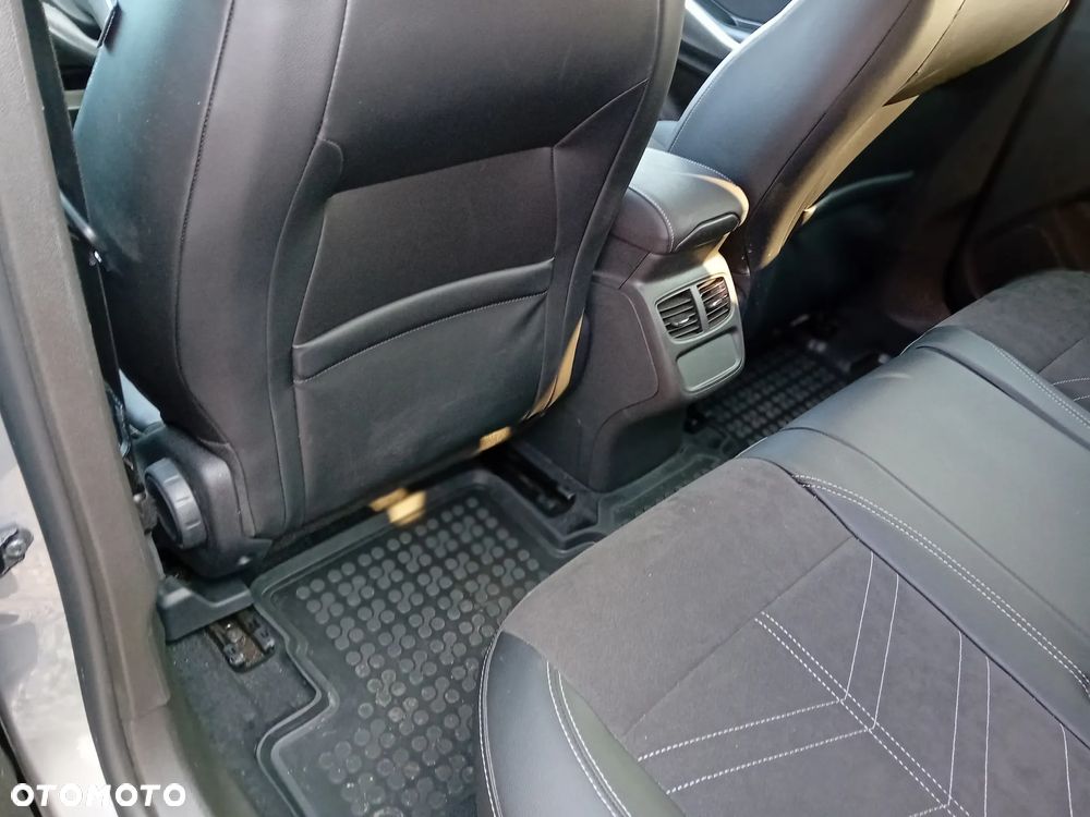 Opel Grandland X - 16