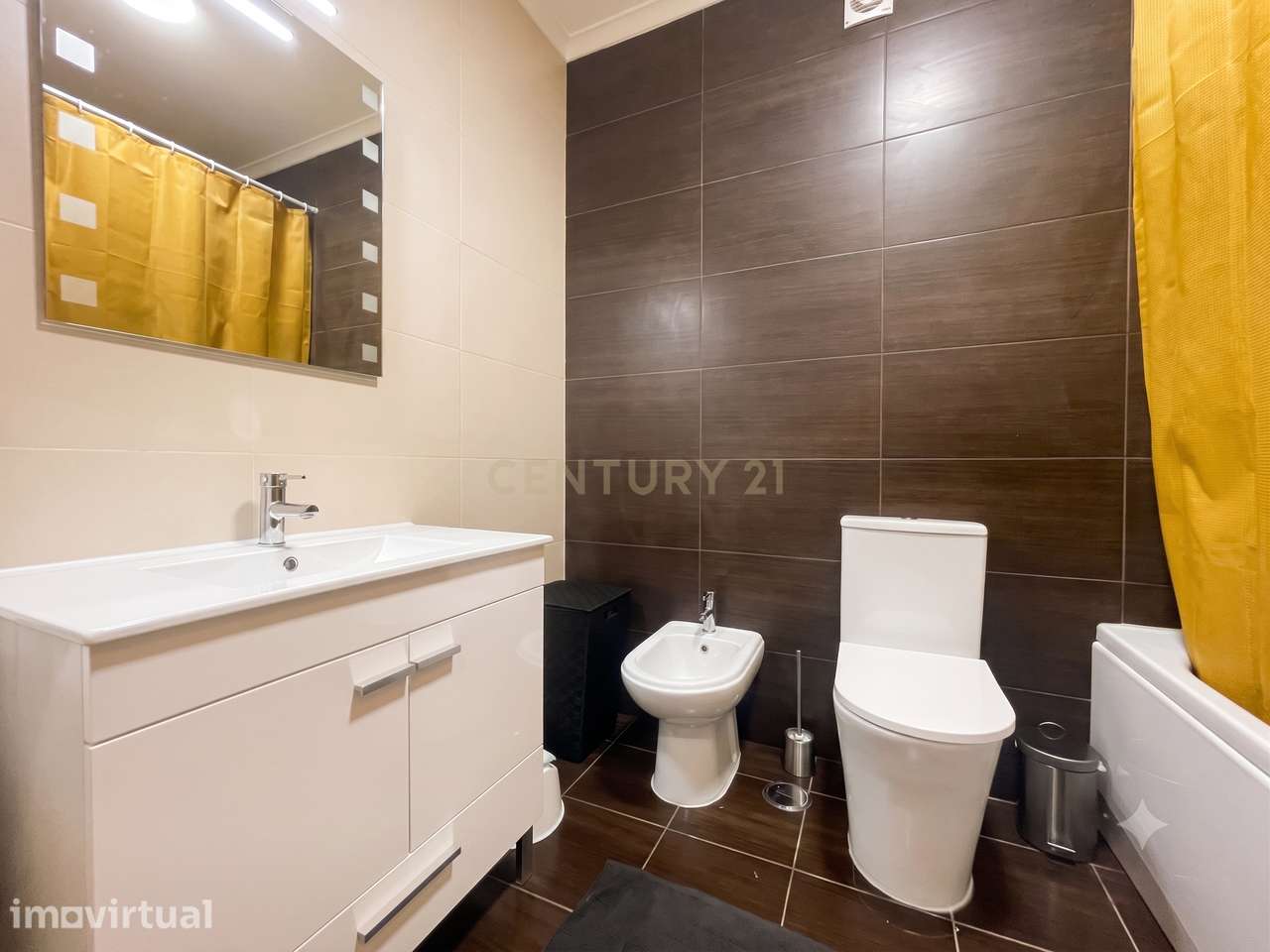 Apartamento T3 na Urbanização Quinta São Luiz | Garagem | Vistas desaf - Grande imagem: 5/9