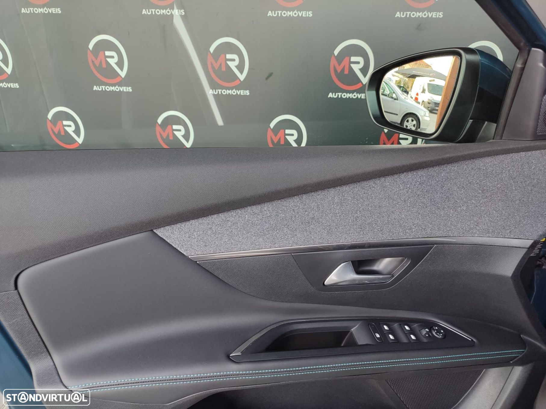 Peugeot 5008 1.5 BlueHDi Allure Pack EAT8 - 25