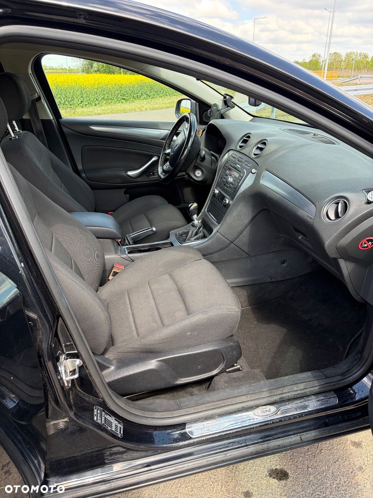 Ford Mondeo 2.0 TDCi Titanium - 10