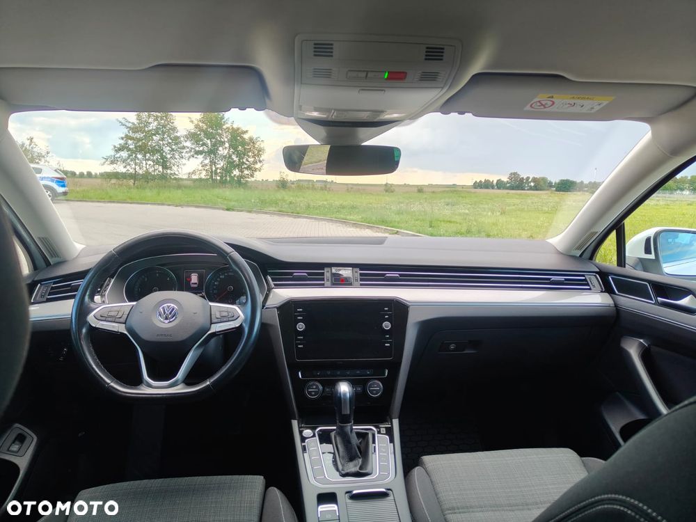 Volkswagen Passat 2.0 TDI SCR DSG Elegance - 15