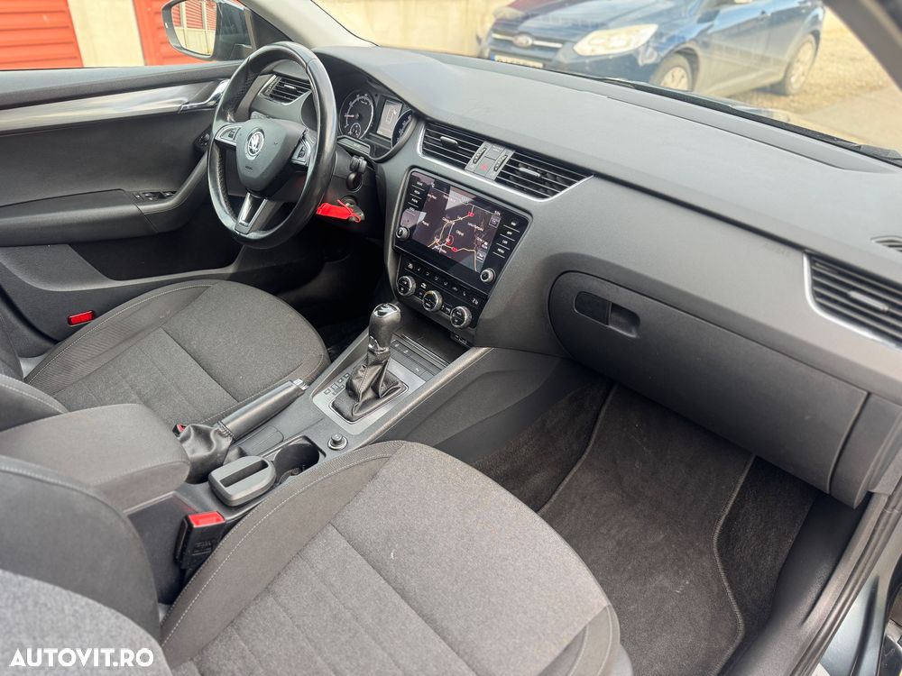 Skoda Octavia 2.0 TSI DSG Soleil - 7