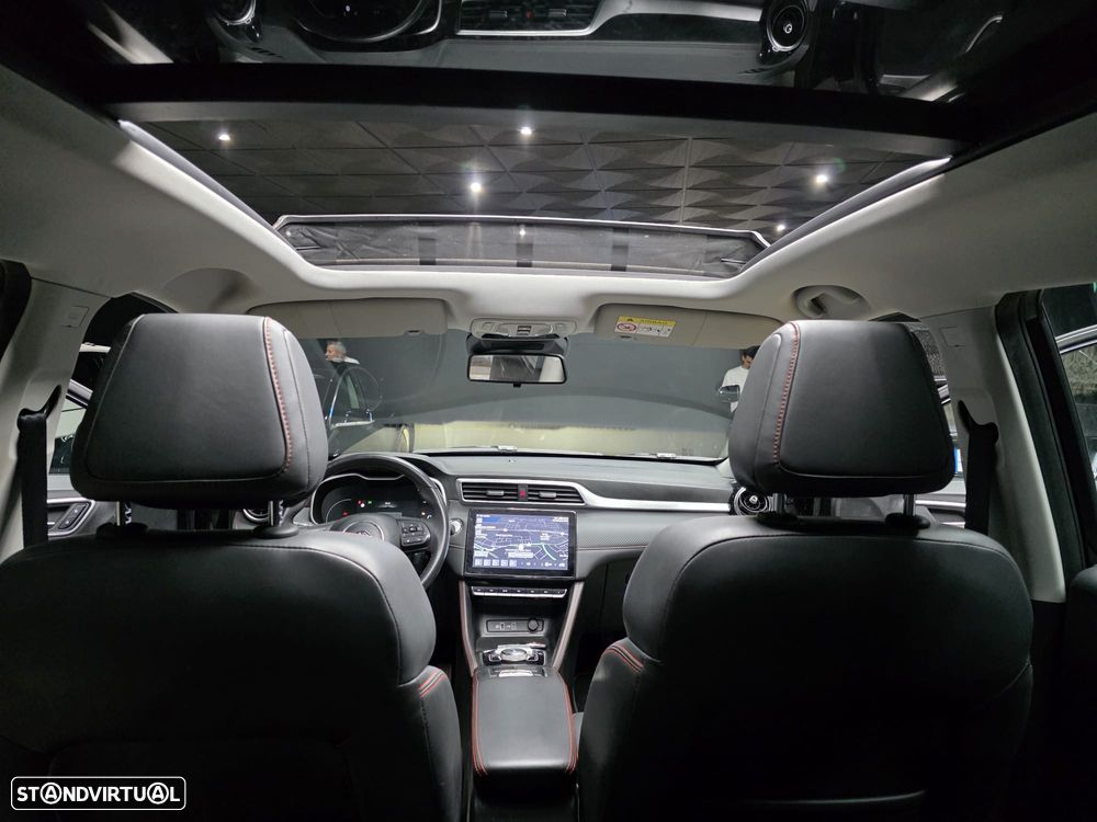 MG ZS Maximal Luxury - 11