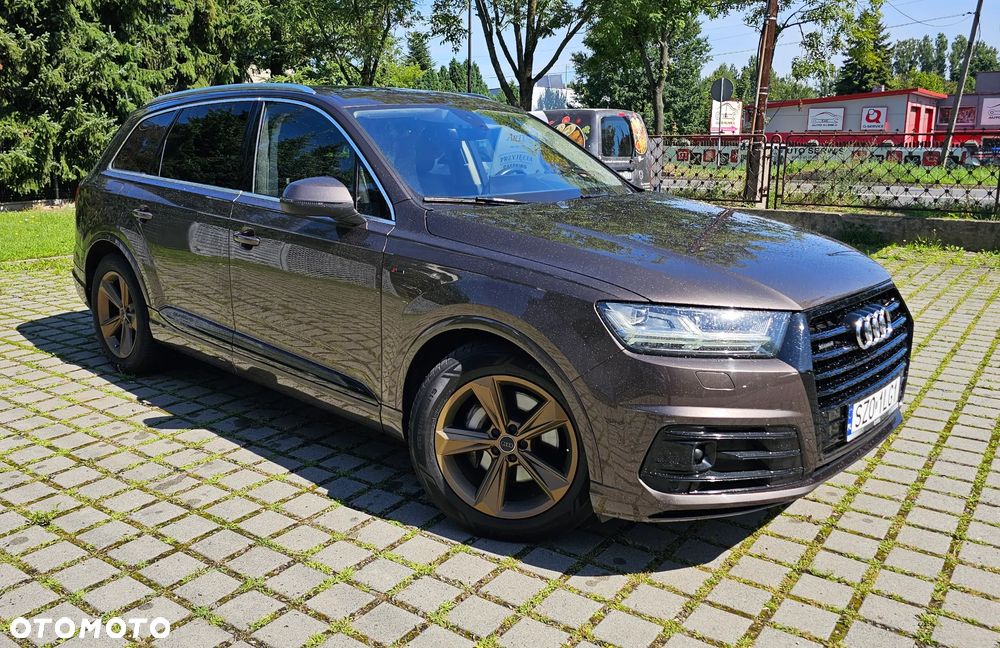 Audi Q7 - 12