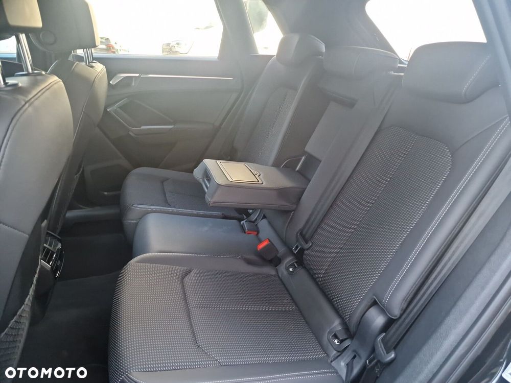 Audi Q3 - 17