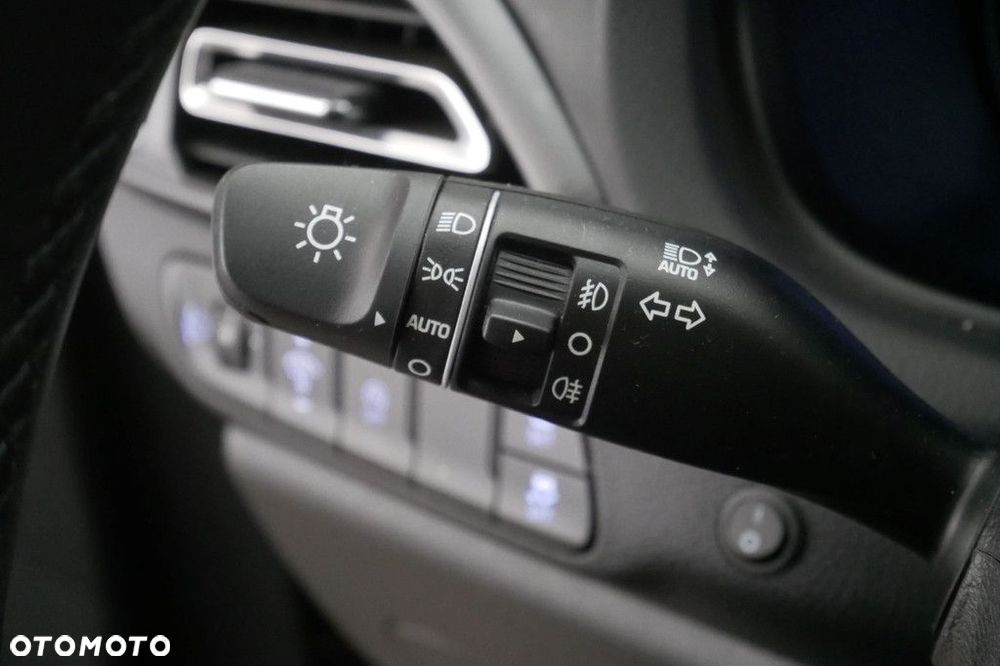 Hyundai i30 - 24