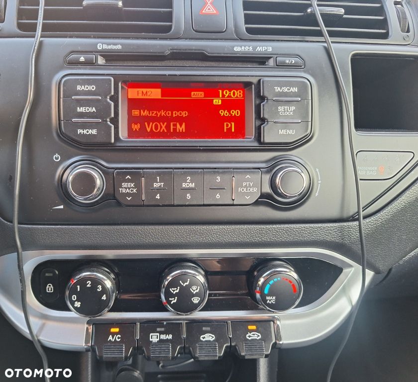 Kia Rio 1.2 Dream-Team Edition - 18