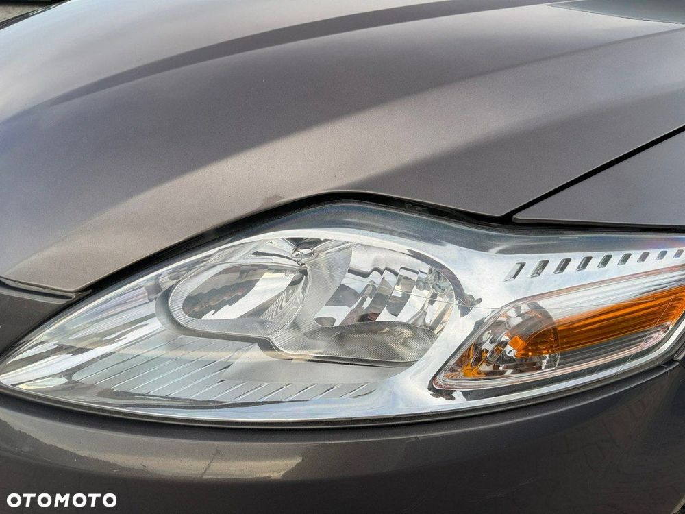 Ford Mondeo - 8