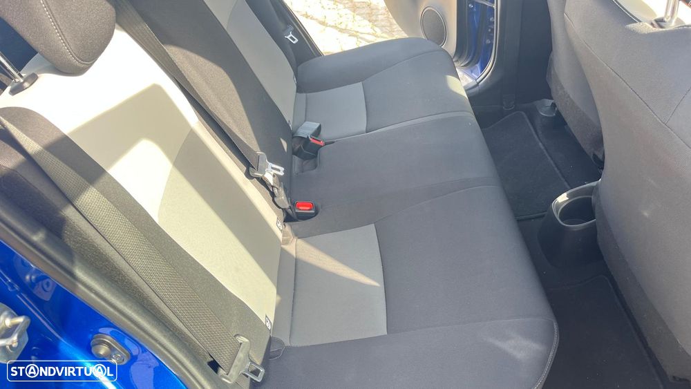 Toyota Yaris 1.5 HSD Comfort+P.Style - 6