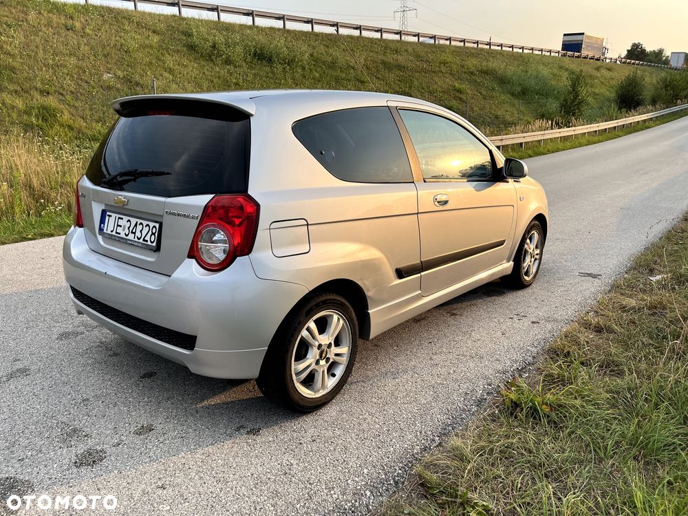 Chevrolet Aveo - 2