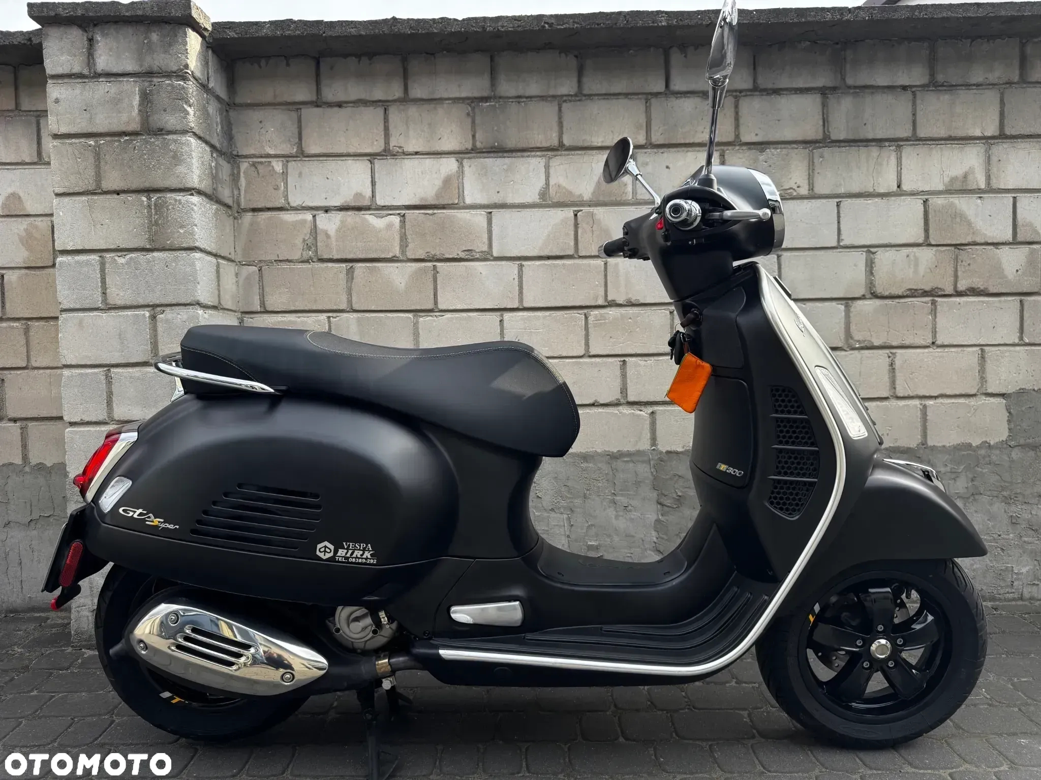 Vespa GTS - 9