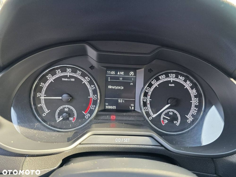 Skoda Octavia 2.0 TDI Ambition - 10