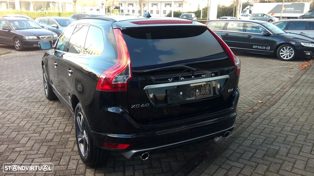 Volvo XC 60 2.0 D4 R-Design Geartronic - 4