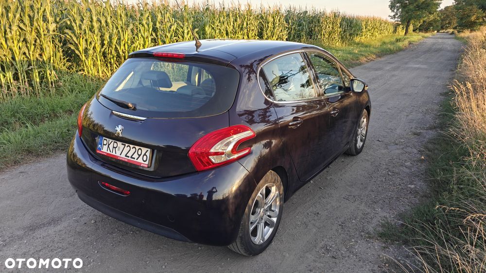 Peugeot 208 1.2 VTi Allure - 6