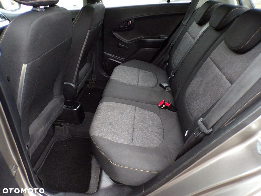 Kia Picanto - 25